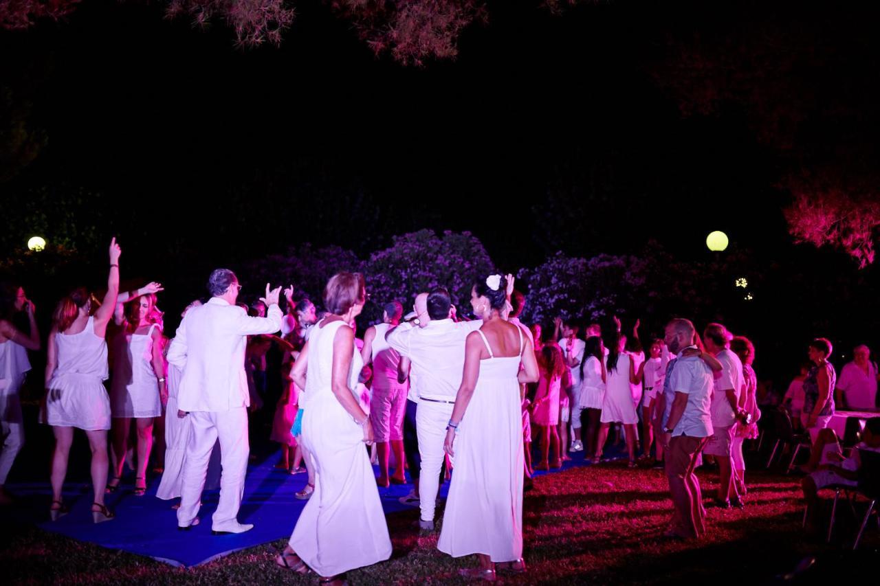 Hotel Club Le Plein Sud Vacances Bleues Hyères Extérieur photo